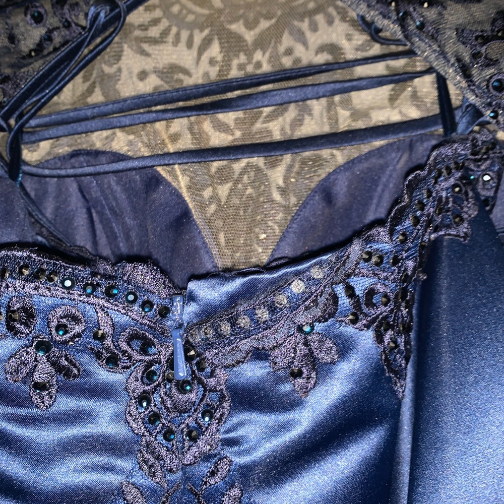 Mori Lee Size 1/2 Navy Blue Prom Dress - Picture 7 of 12